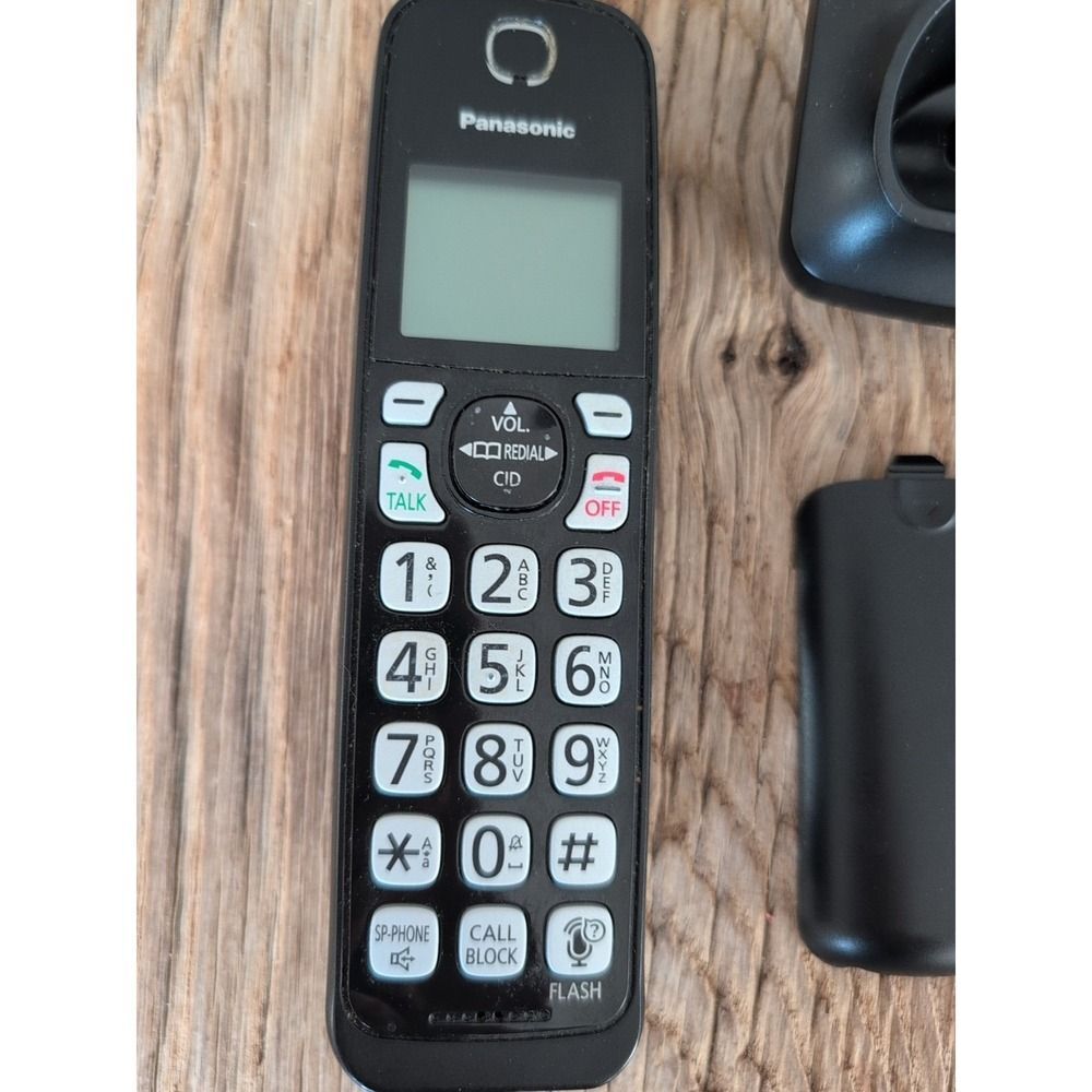 Panasonic KX-TGDA52 Black Cordless Handset w/ Charging Station Tested & Working - Picture 2 of 13